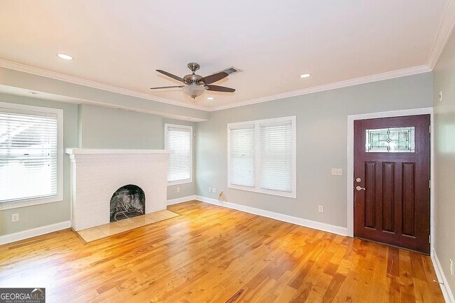 Building Photo - 1282 Monroe Dr NE