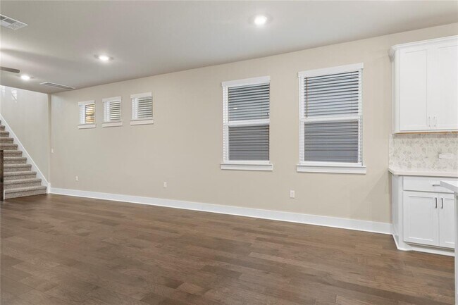 Building Photo - 15701 Oglethorpe Dr
