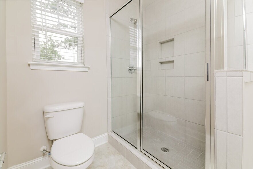 Building Photo - 502 Summerwind Plantation Dr