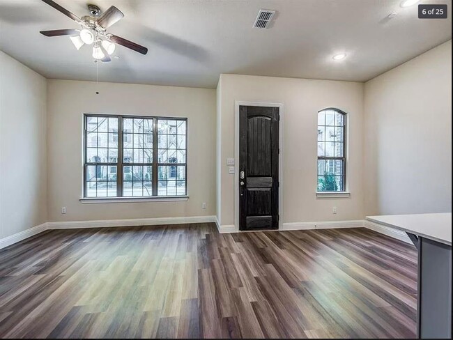 Building Photo - 6248 Rainbow Valley Pl