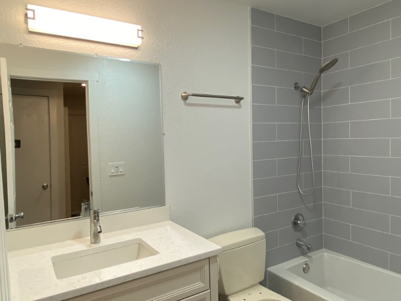 Building Photo - 1604 Russian Jack Dr