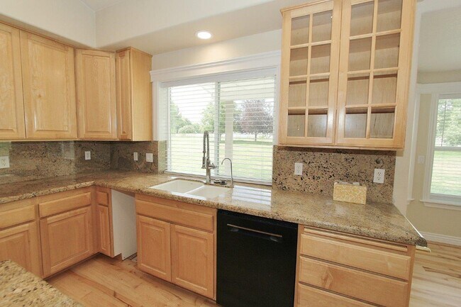 Building Photo - 4109 E Man O War Dr