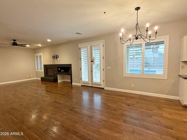 Building Photo - 11225 E Sylvan Ave