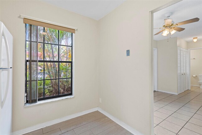 Building Photo - 2516 SW 74th Terrace