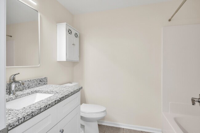 Building Photo - 2023 W Superior St