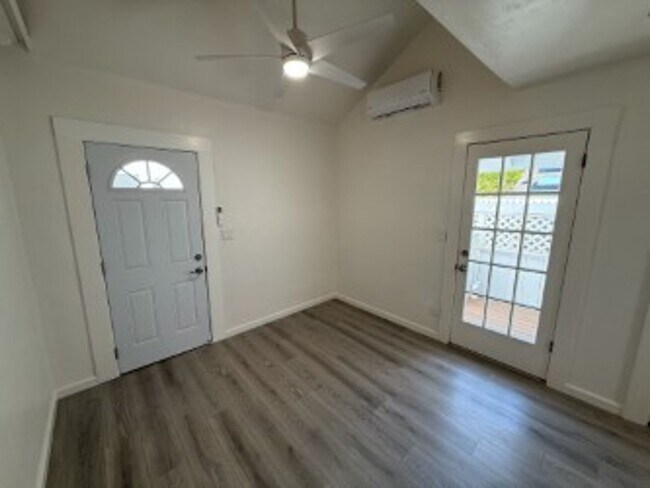 Building Photo - Loma Alta Avenue (10)