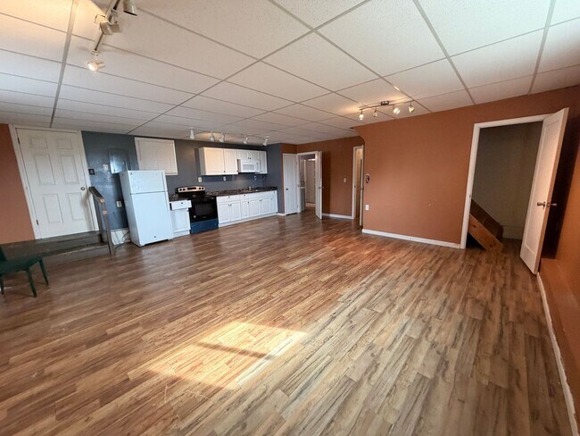 Building Photo - Flintwood- JK