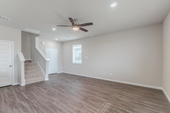 Building Photo - 9219 Grace Rdg Dr