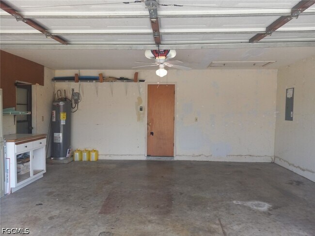 Building Photo - 1106 SE 21st Ln