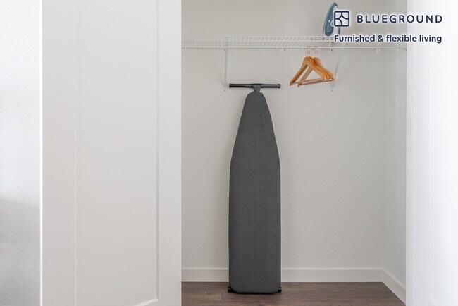 Building Photo - 100 Callan Ave