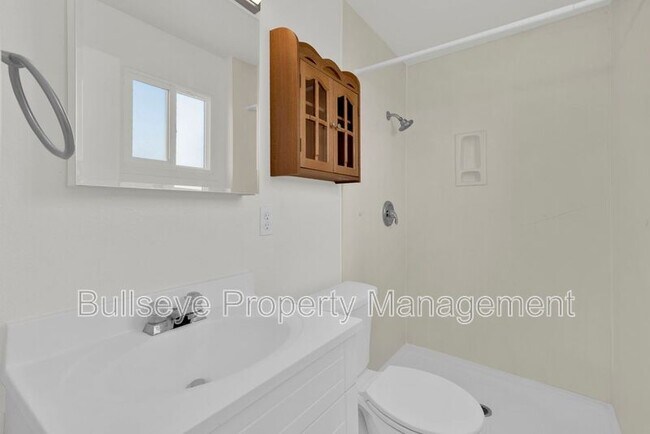 Building Photo - 13811 N 37th Way