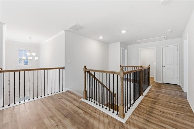 Building Photo - 303 Eleanora Xing