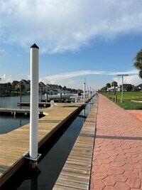 Building Photo - 617 Constellation Blvd