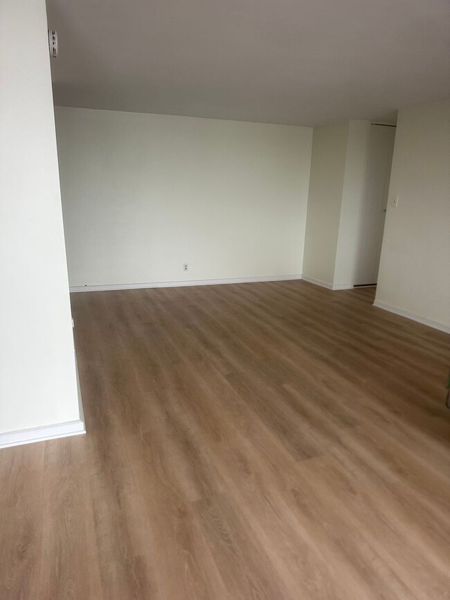 Building Photo - Trolley Square - 2 bedroom, 2 bathroom cor...