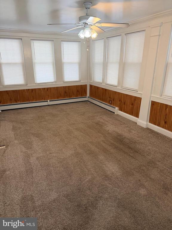 Building Photo - 604 S Main St