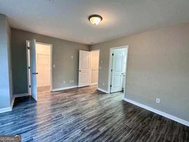 Building Photo - 306 Ashigan St