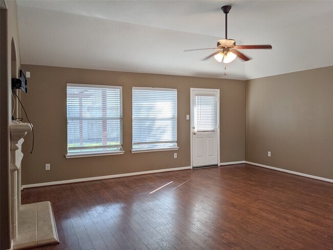 Building Photo - 3018 Rancher Hollow Ct