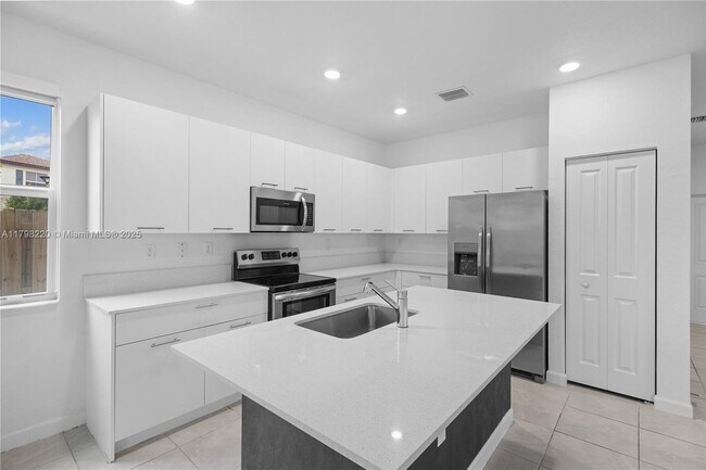 Building Photo - 2388 NW 130th Ter