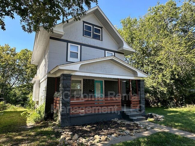 Building Photo - 6118 S Benton Ave