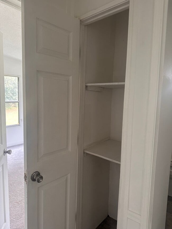 Building Photo - RENTAL HOME 3BD/2BTH