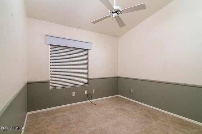 Building Photo - 4715 E Briarwood Terrace