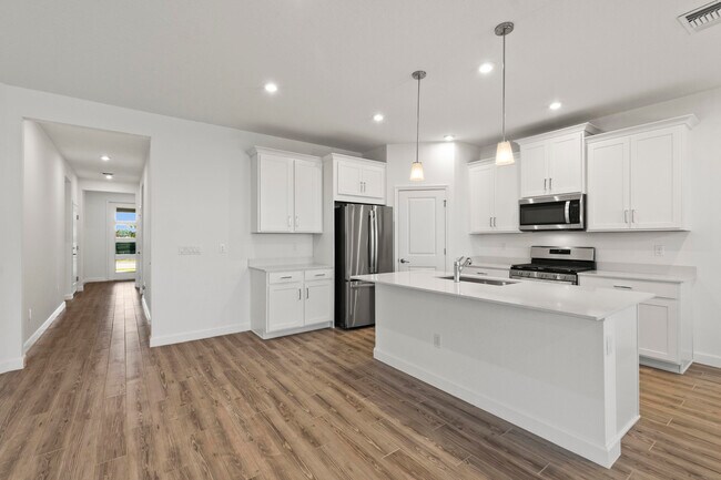 Building Photo - 14135 SW Safi Ter