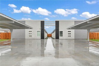 Building Photo - 13 W Sunset Valley St