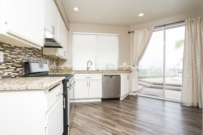 Building Photo - 3 Bedroom Montecido Condo with Amazing Views