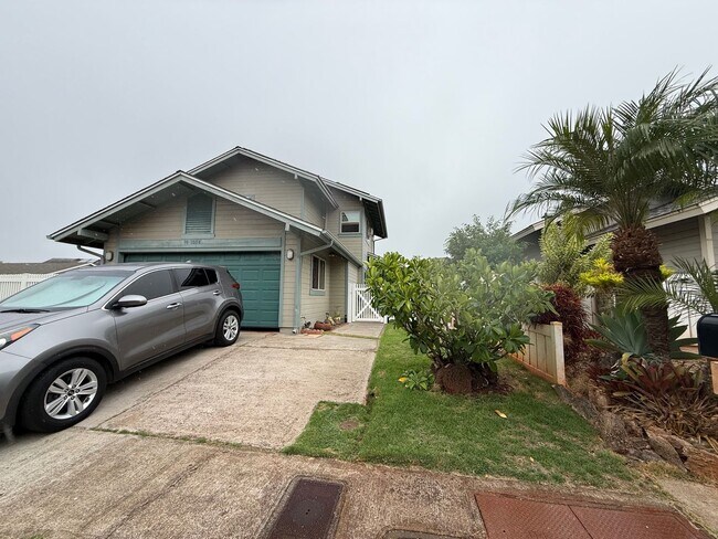 Building Photo - 94-1098-1098 Awalua St