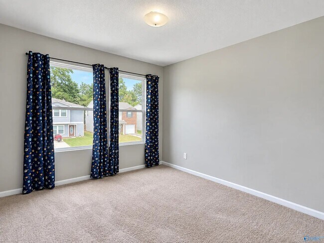 Building Photo - 126 Sedgewick Dr