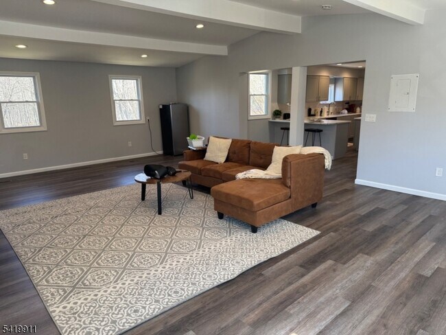 Building Photo - 117 Weldon Rd