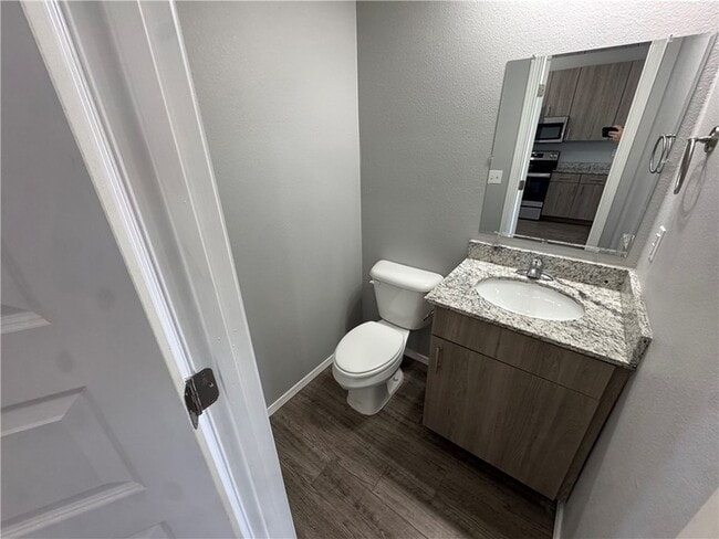 Building Photo - 1636 S Razorback Rd