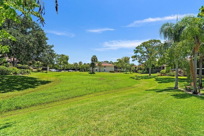 Building Photo - 6531 Chasewood Dr