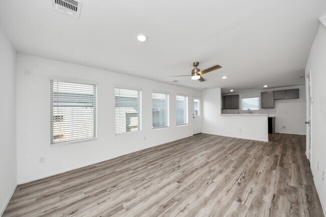 Building Photo - 4307 Palmetto Grv Ln