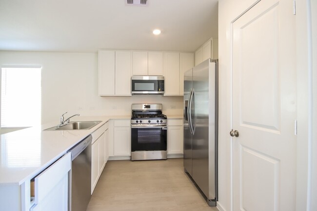 Building Photo - 10706 Lavender Cotton Ln