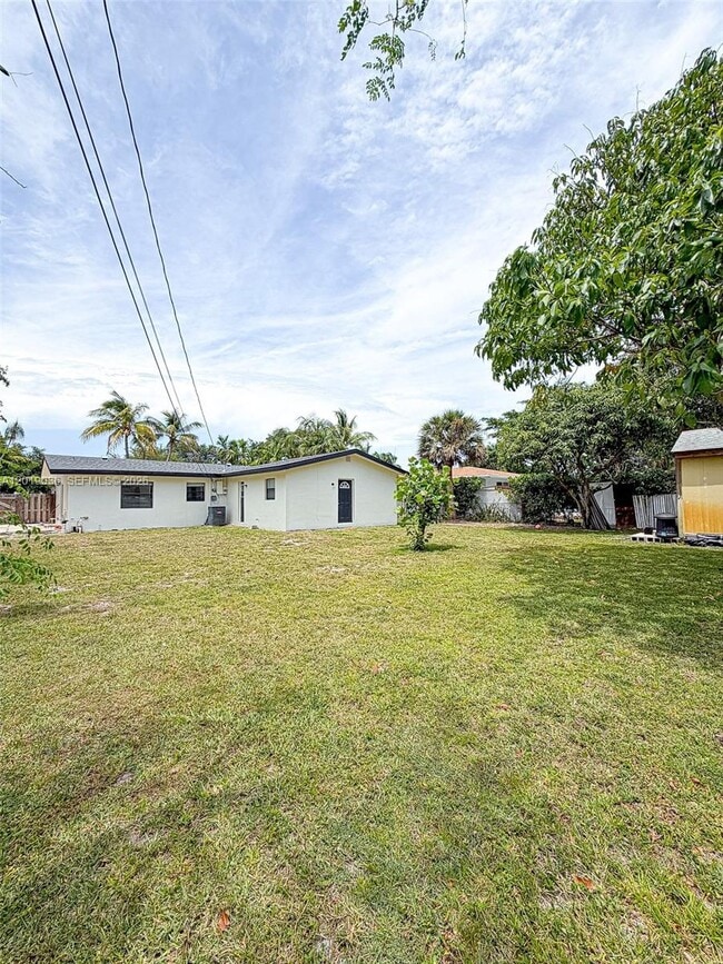 Building Photo - 240 NW 36th St