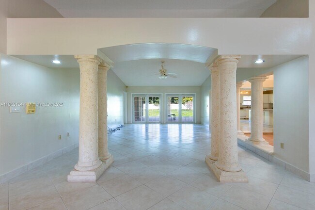 Building Photo - 161 SW 129th Ave