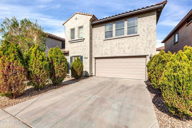 Building Photo - 2040 W Kathleen Rd