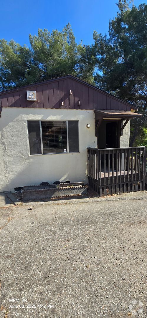 Building Photo - 1 bed 1 bath