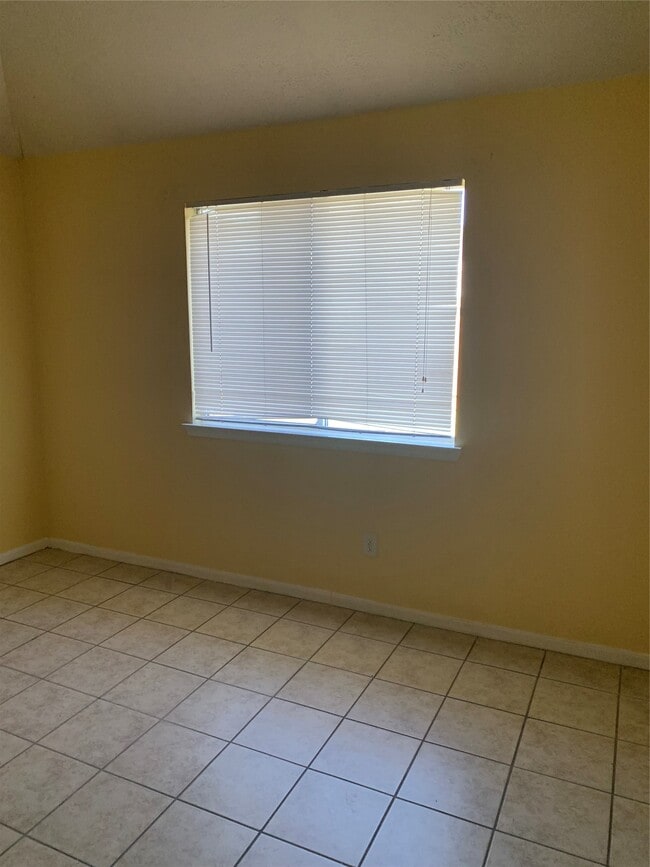 Building Photo - 6722 Highwind Bend Ln