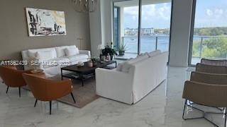 Building Photo - 17111 Biscayne Blvd