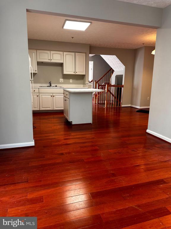 Building Photo - 2722 Thornbrook Ct
