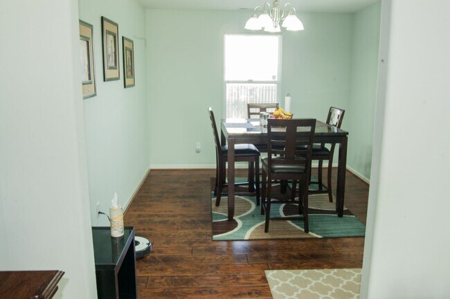 Building Photo - Single Family Home in Norfolk