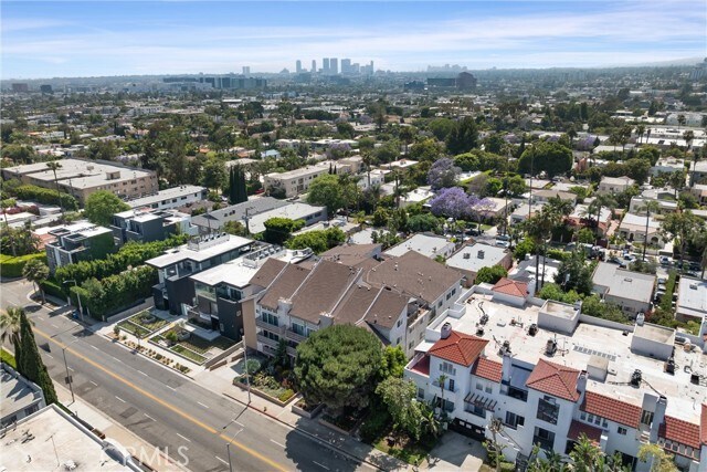 Building Photo - 1021 N Crescent Heights Blvd