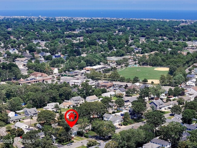 Building Photo - 2329 Oak Tree Rd
