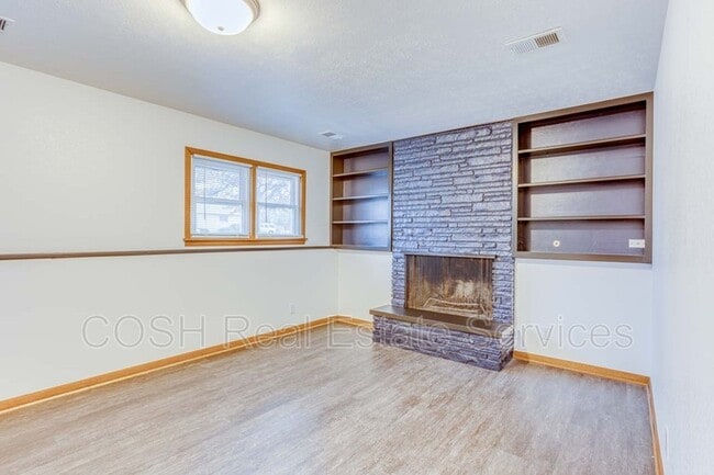 Building Photo - 2605 N Pershing St