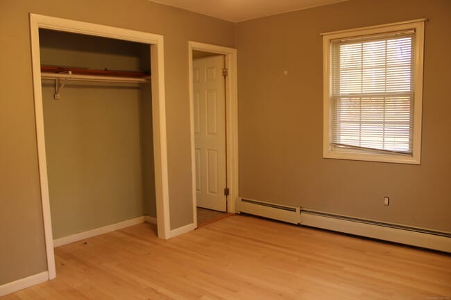 Building Photo - 17 Vickers Rd