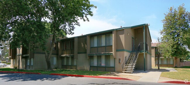 Building Photo - Amberwood II