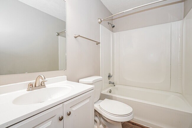 Building Photo - 8051 Beardsley Ave