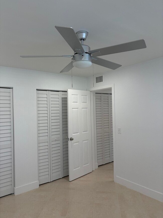 Building Photo - 2900 Fiore Way